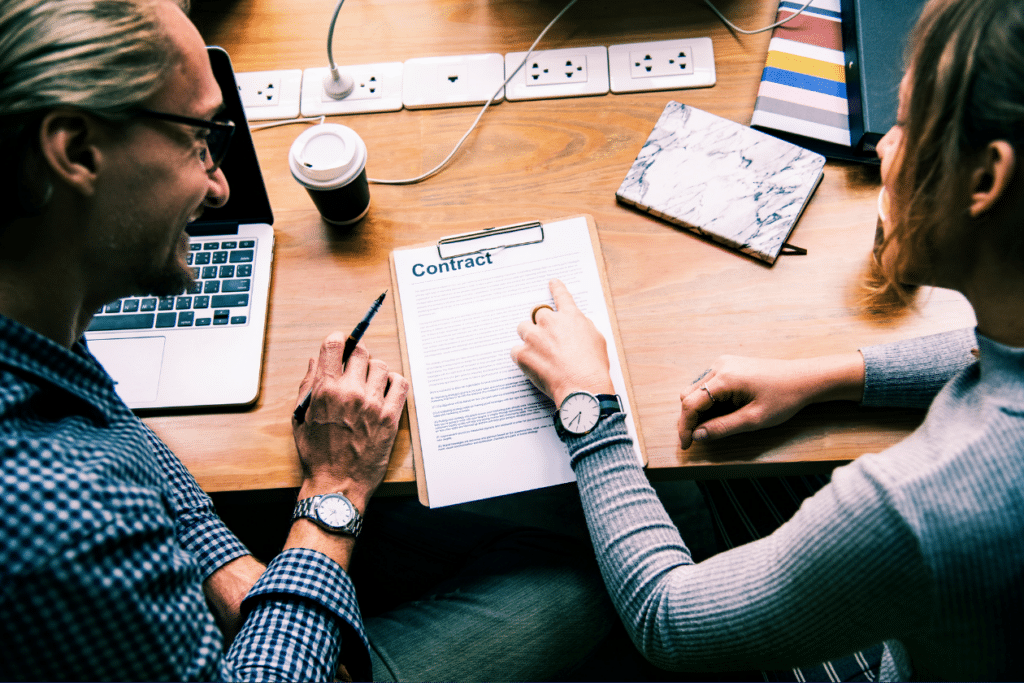 Contrat de maintenance WordPress : mon guide complet pour structurer, tarifer et vendre ton offre 1 Contrat de maintenance WordPress : mon guide complet pour structurer, tarifer et vendre ton offre